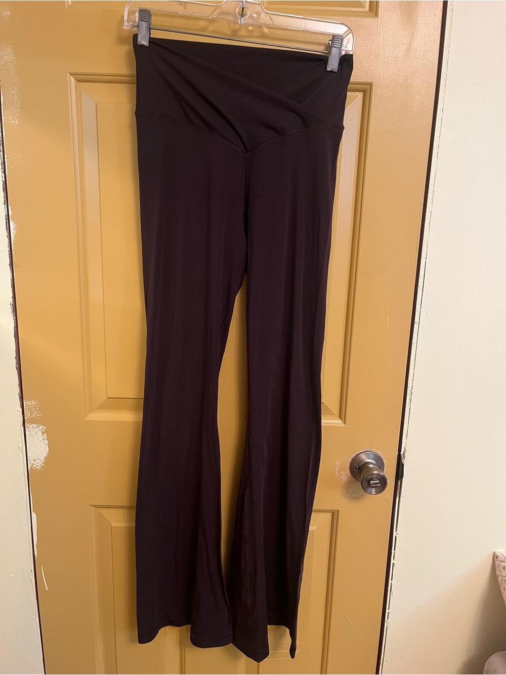 aerie dark brown crossover flared leggings